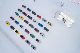 保时捷凌驾风雪再掀凛冬擎热，911 Dakar领衔多款新车首度加盟