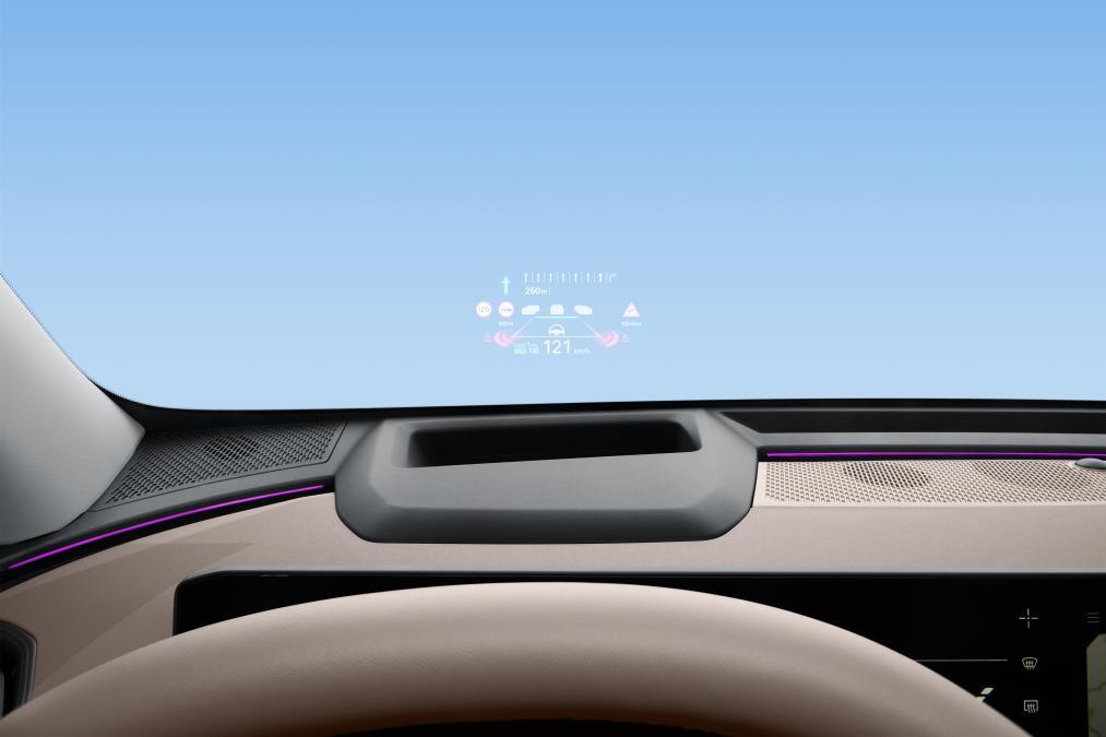 起亚EV5 720长续航版进阶上市,官方建议零售价18.48万元起