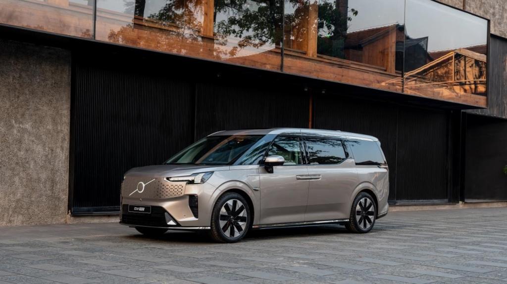 沃尔沃汽车2023业绩创历史新高,2024强势开局