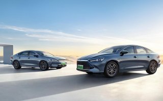 秦PLUS荣耀版7.98万元起震撼上市，冠军不止步，荣耀再冲击
