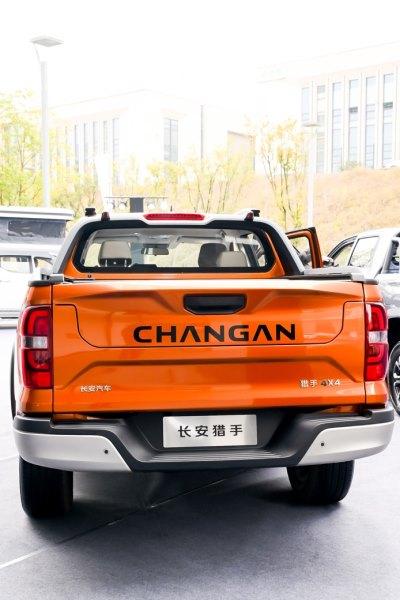 价格绝对OK,13.99万元起,全球首款超级增程皮卡长安猎手正式上市