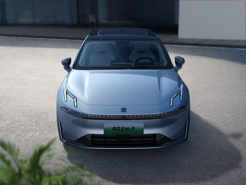 第二代设计语言首款轿车,领克07 EM-P全球首秀