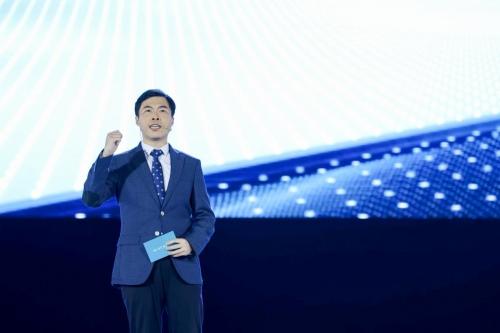 样样都有样样都好 实用高价值精品车eπ007正式上市