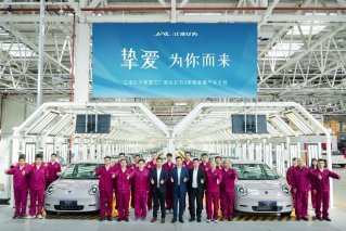 钇为3挚爱版首批量产车下线，将于3月30日正式上市