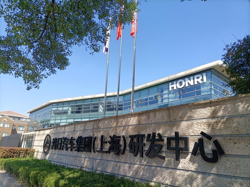 直击曼谷车展 | 鸿日旗下多款新车亮相 品牌走出国门“交朋友”