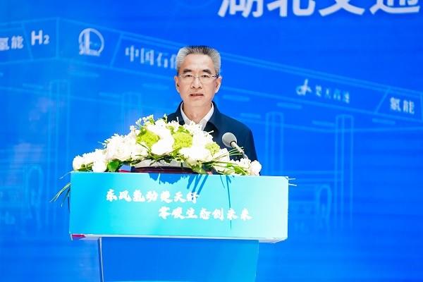 湖北首条氢能示范线启动,首批30台东风氢能重卡投入运营
