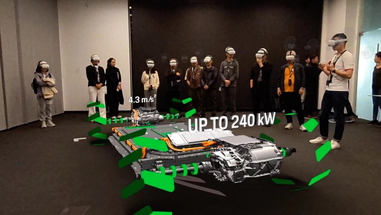 北京车展首秀，全新纯电动Macan携完善的电气化出行生态服务整装待发
