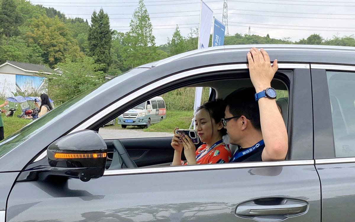 试驾长安启源A05/Q05真香版，可混动可增程，应对多场景用车需求最在行