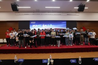 青春无畏，热血飞驰 | 2024领克巅峰车手赛车模拟电竞赛清华大学揭幕站圆满落幕