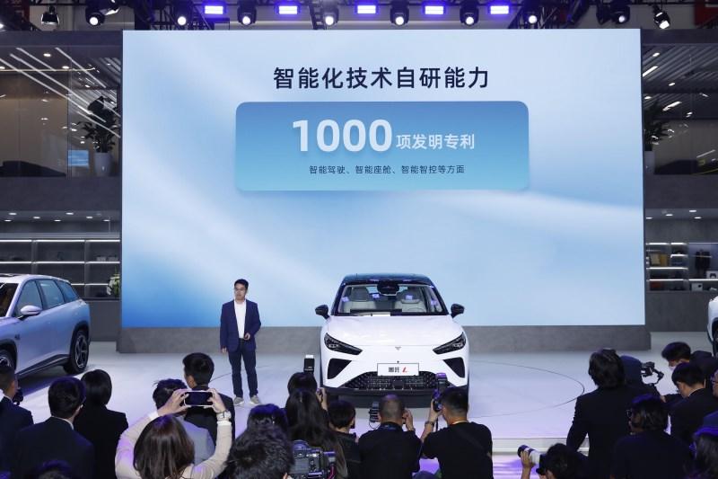 “Snapdragon Ride Flex(SA8775P)舱驾融合平台”全球首搭哪吒汽车