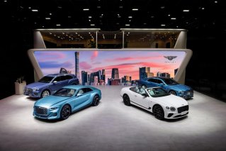 宾利汽车携个性化定制部门MULLINER多款力作亮相2024北京国际车展