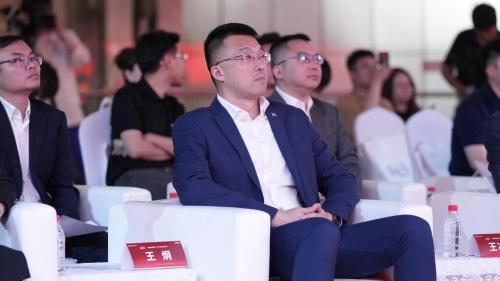 “国车致敬国门”打卡活动正式开启,东风猛士科技引领民族品牌向上之路