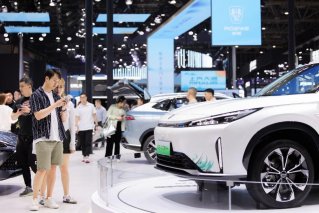 自主品牌“国家队”真实力！“长续航新主流混动SUV”荣威D5X DMH将于5月20日正式上市