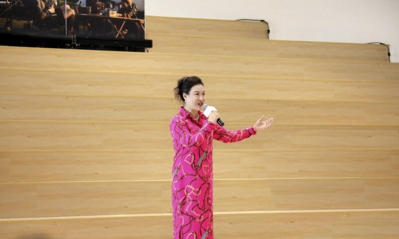 深化五心守护伴知音 从故宫到凡尔赛宫成都站暨神龙汽车32周年庆开启