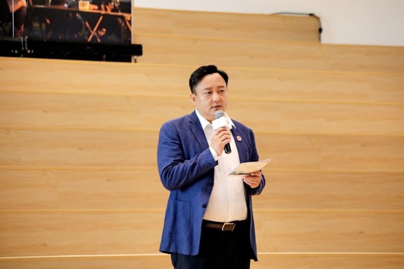 深化五心守护伴知音 从故宫到凡尔赛宫成都站暨神龙汽车32周年庆开启