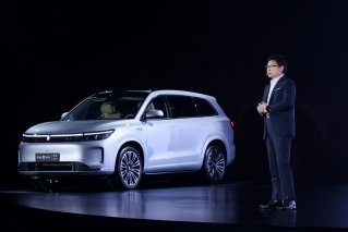 问界新M7 Ultra璀璨登场，开启“国民SUV”新篇章