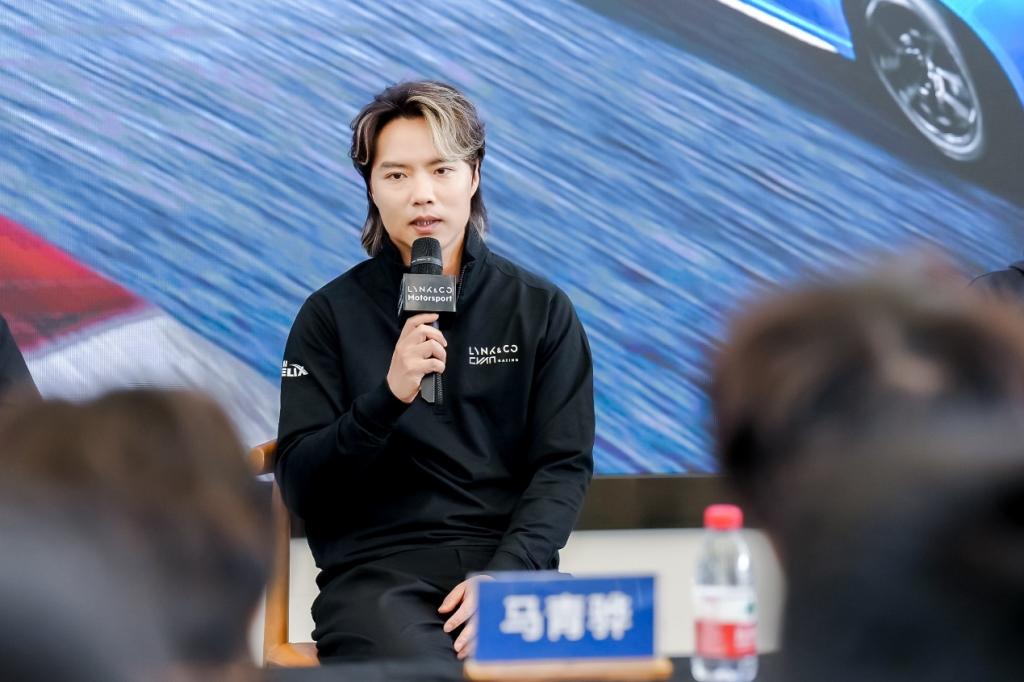 以青春之名,为热爱加码,2024领克巅峰车手电竞赛走进十大高校