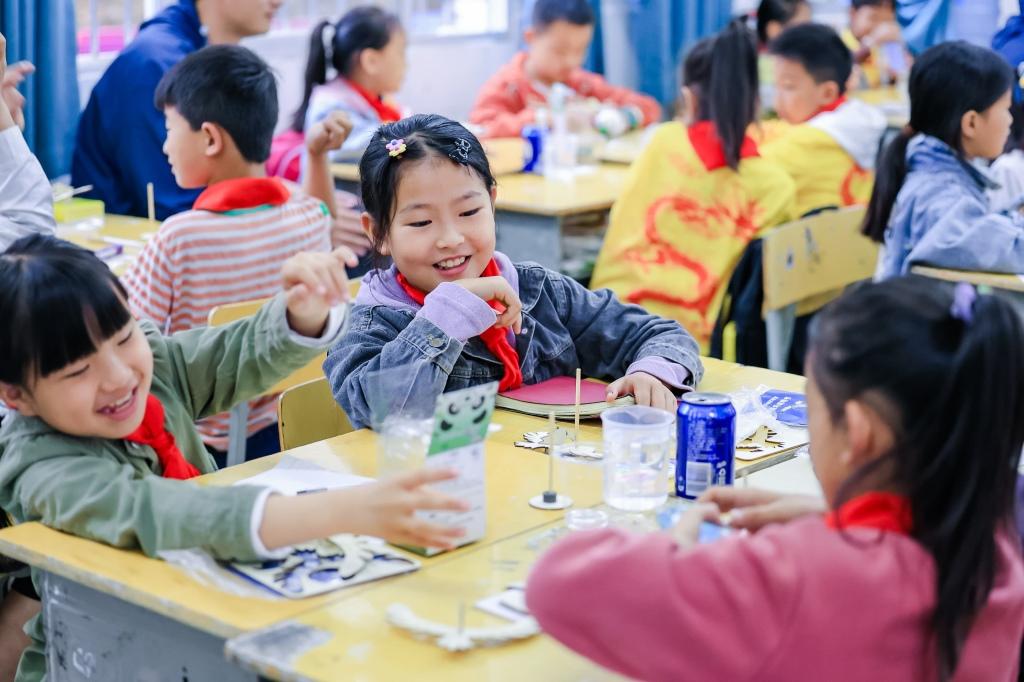 科学的种子落在泥土里,可以开出怎样的花?
