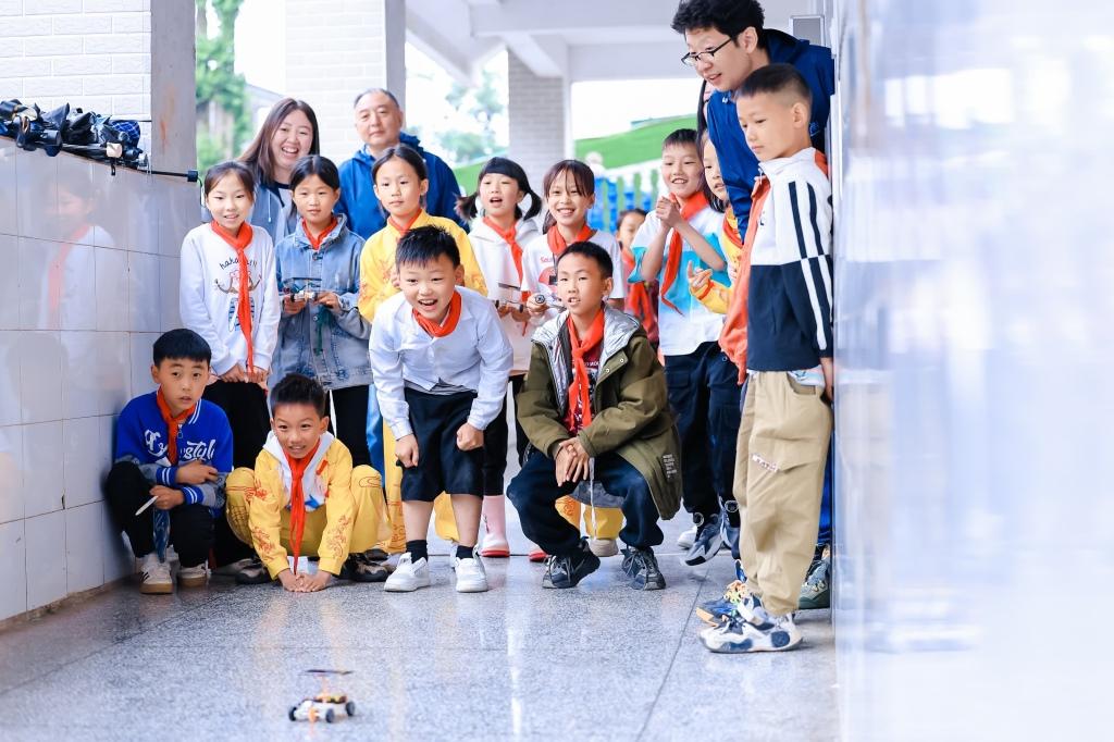 科学的种子落在泥土里,可以开出怎样的花?