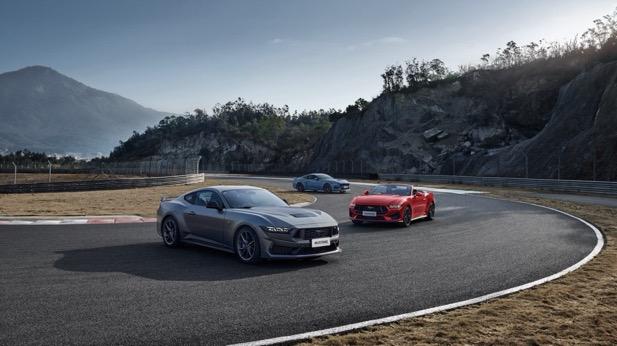 全新福特Mustang®敞篷运动版与硬顶性能版上市开售