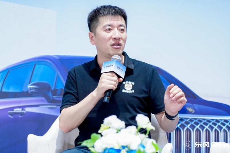 首选车界“985”,全网最火导师张雪峰喜提星海V9