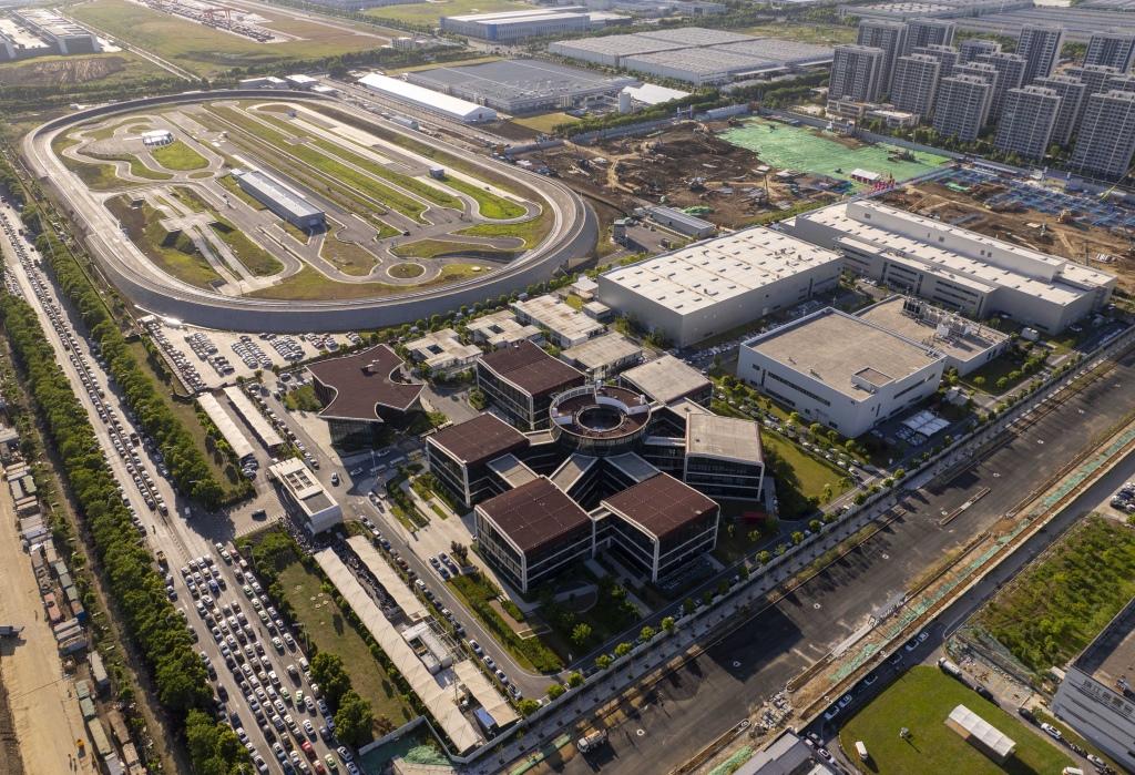 智臻至美,与众不同 大众首款智能电动轿跑SUV ID. 与众正式上市