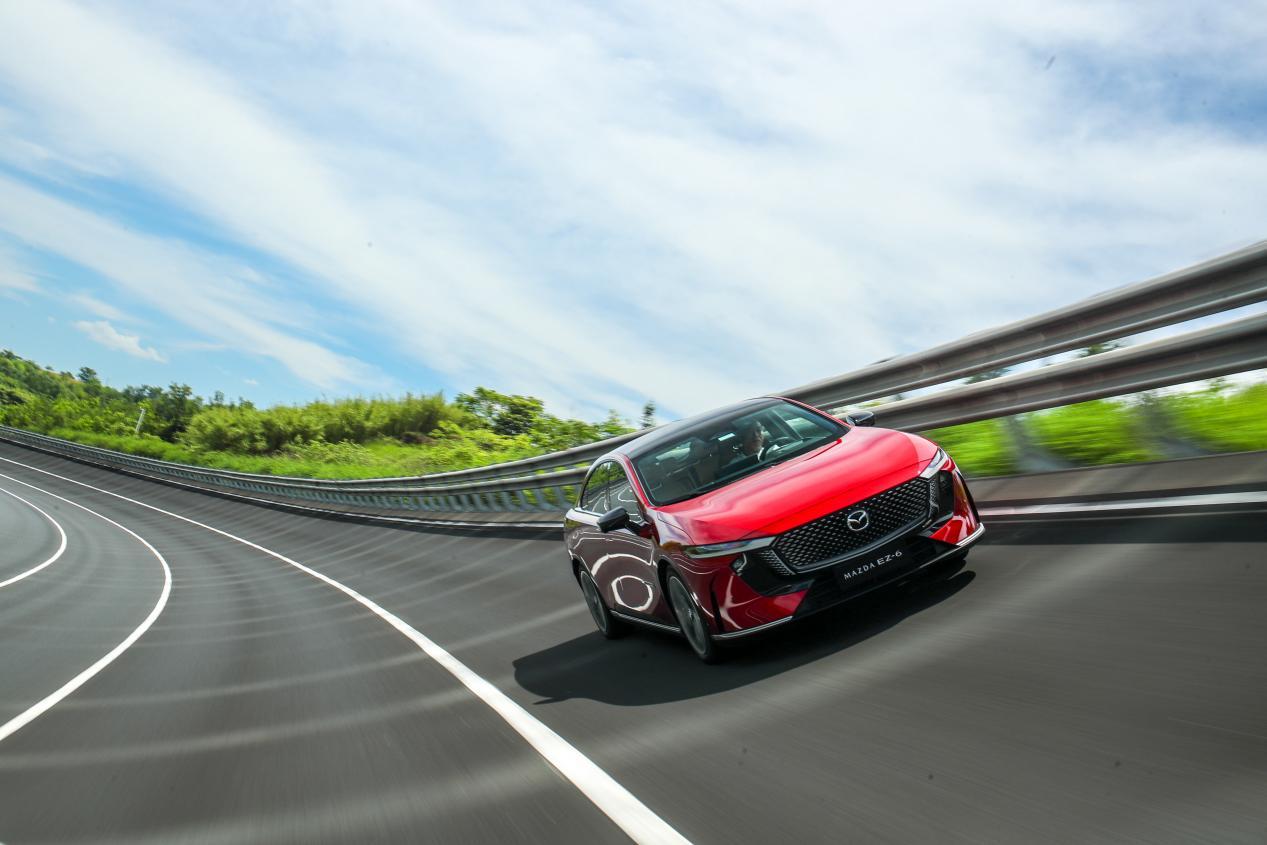 驾控更进阶 长安马自达MAZDA EZ-6树立合资新能源价值新标准