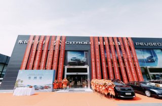 新店接连开张 人气持续火爆！神龙汽车尽展韧性与活力