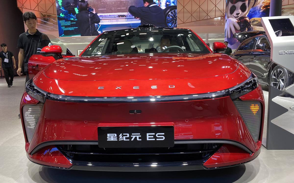 搭载激光雷达、最长续航880km，星纪元ES 2025款成都区域上市