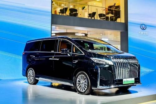 教师额外再省3千!魏牌高山MPV 9月购车政策出炉