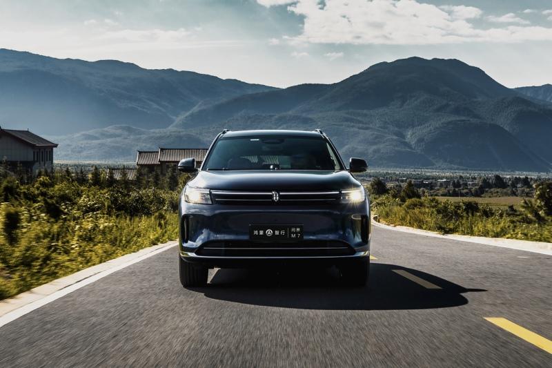 奥运冠军黄雅琼喜提问界新M7 Pro,成为问界M7第22万辆车主