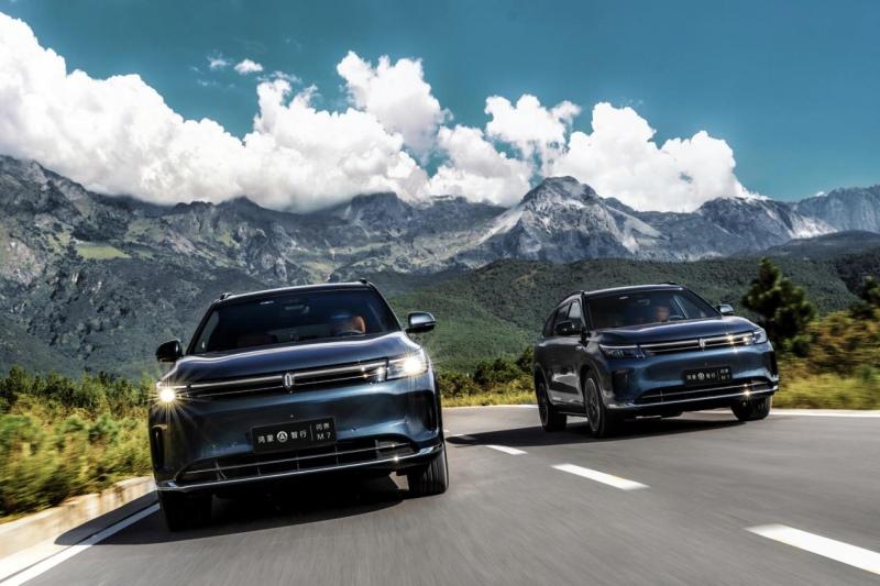 奥运冠军黄雅琼喜提问界新M7 Pro,成为问界M7第22万辆车主