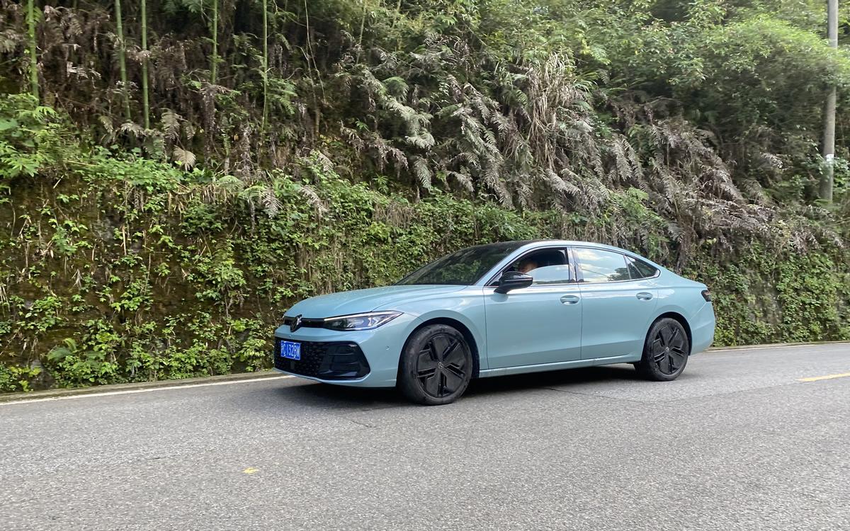 试驾体验帕萨特Pro，每一个座位都是C位，智舱、智驾是加分项