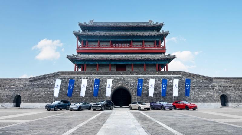 鸿蒙智行与中国探险协会开启,“丈量祖国大美山河”智慧出行新篇章