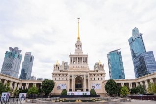 2024-2025保时捷“中国青年艺术家双年评选”提名艺术家作品展亮相上海
