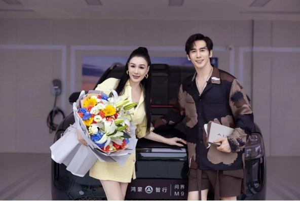科技豪华破局者,问界M9自主高端之路写下18万大定新纪录