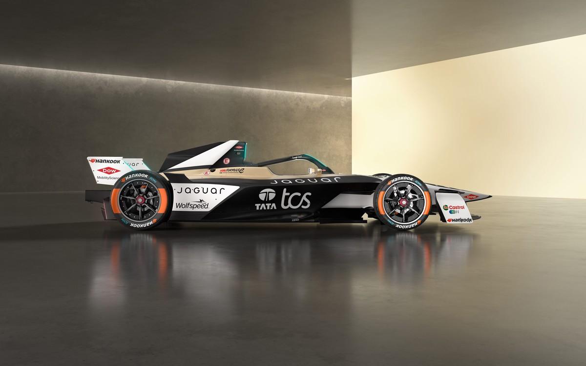 即将开启Formula E新赛季卫冕征程 捷豹TCS车队在圣保罗发布全新I-TYPE 7赛车