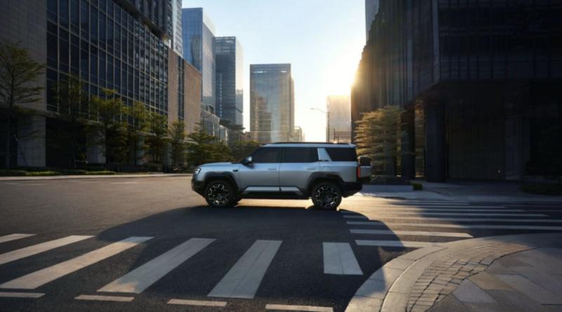 上市6周交付突破5000台!豹8不愧“华系998”国货旗舰新首选