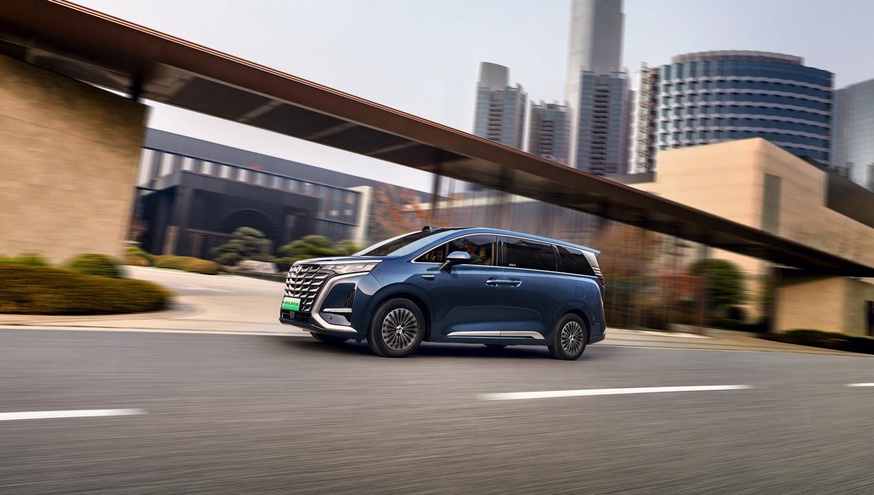 售价33.98万元起!25款腾势D9重磅上市,再立MPV 6大标杆!