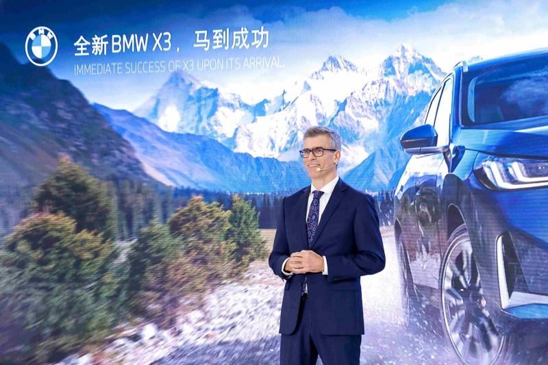 全新BMW X3在华晨宝马铁西工厂里达厂区正式量产