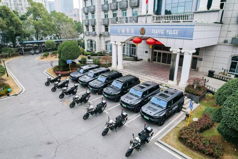 “文明交通 畅行武汉”东风猛士科技携手武汉经开区交通大队守护春节平安路