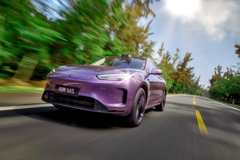 天生出色,全能实力!问界新M5 Ultra实力领衔20万级智能SUV