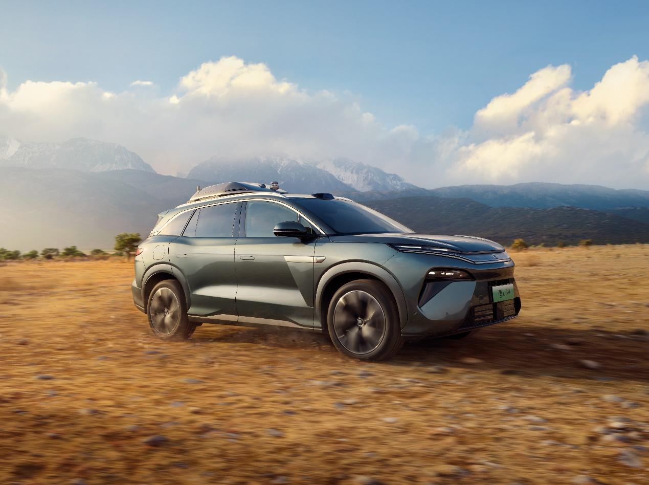 大家庭的第一台旗舰SUV,比亚迪唐L以划时代技术重塑20-30万级SUV标杆