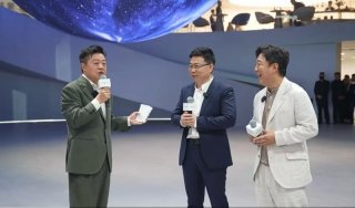 鸿蒙智行直播掀热潮，问界新M5 Ultra成车展焦点