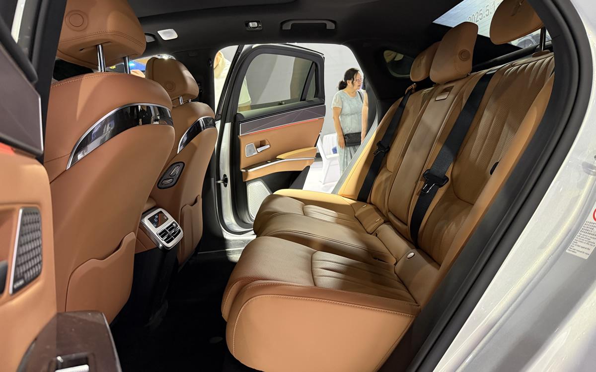 车长超5米、标配智能座舱高阶版-DiLink 150，汉L、唐L成都上市