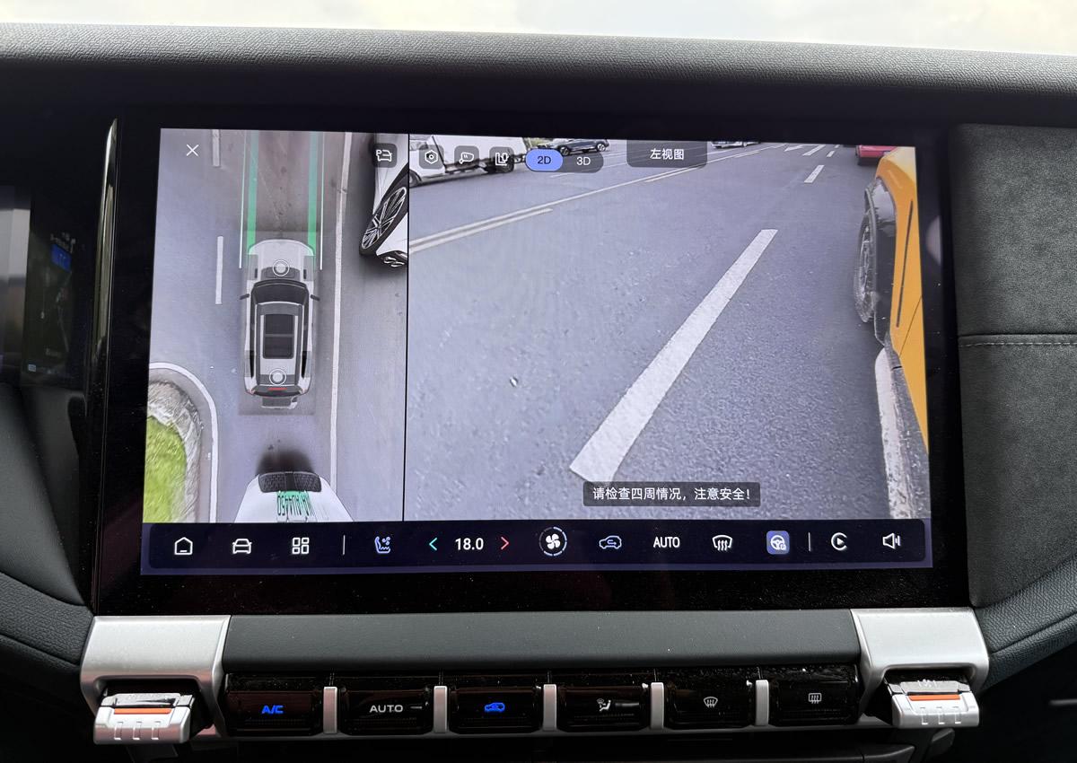 试驾深蓝G318无忧穿越版，带电、带锁、带空悬、带智能的方盒子硬派SUV就是爽