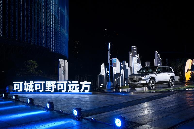 “2025汽车新质生产力优秀案例”揭晓，猛士M817凭智能越野树立自主标杆！