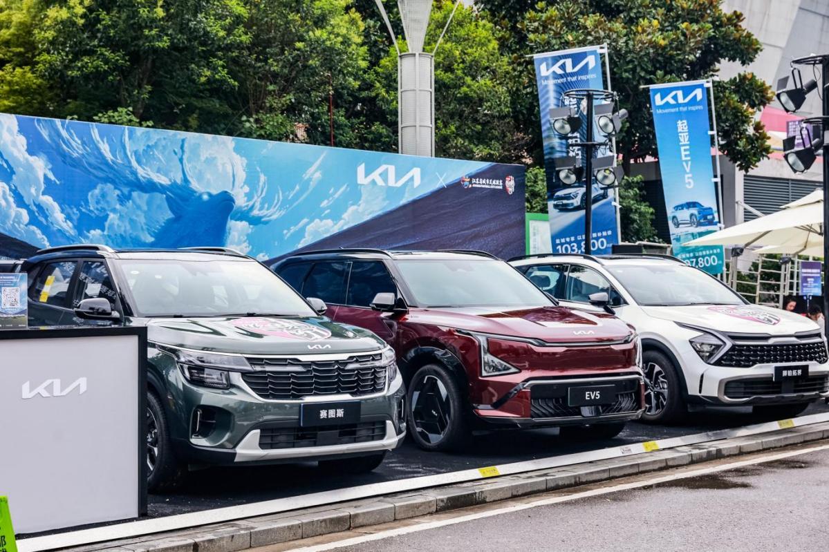 盐城5球大胜常州,悦达起亚燃情助威点燃赛场激情