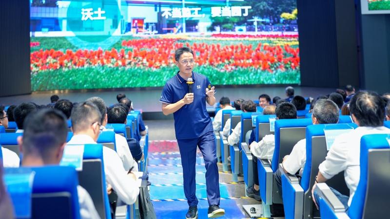 一汽-大众举行2025年校招新员工入职欢迎仪式