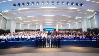 一汽-大众举行2025年校招新员工入职欢迎仪式
